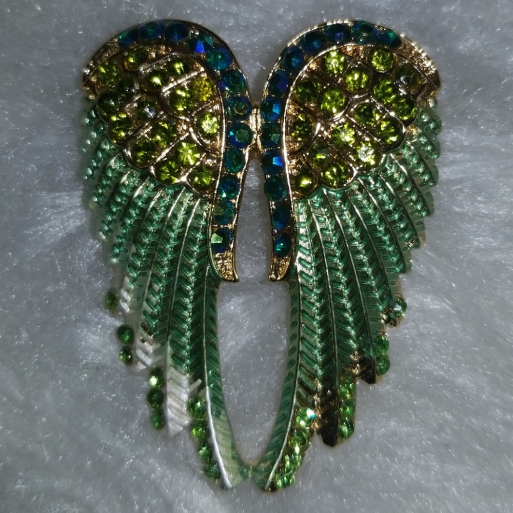 Brooch